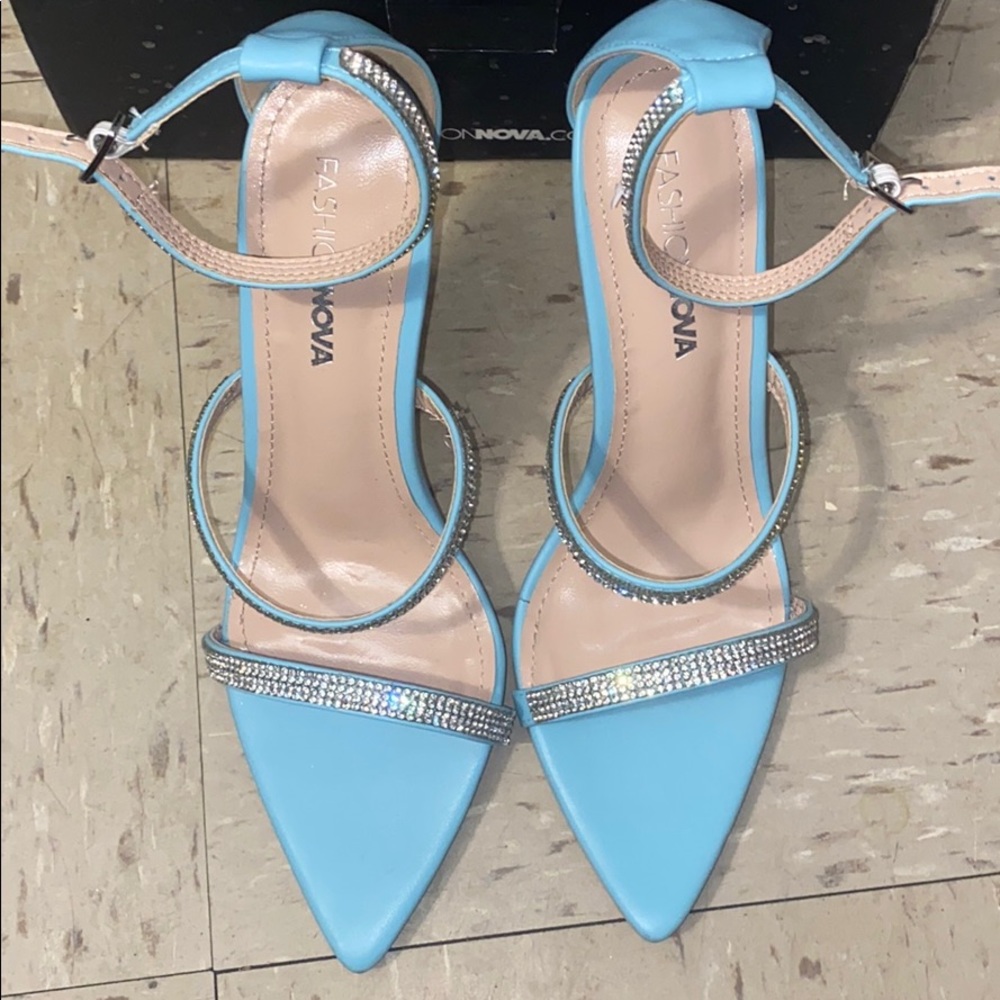 Trigger blue fashion nova shoes - Picture 2 of 5